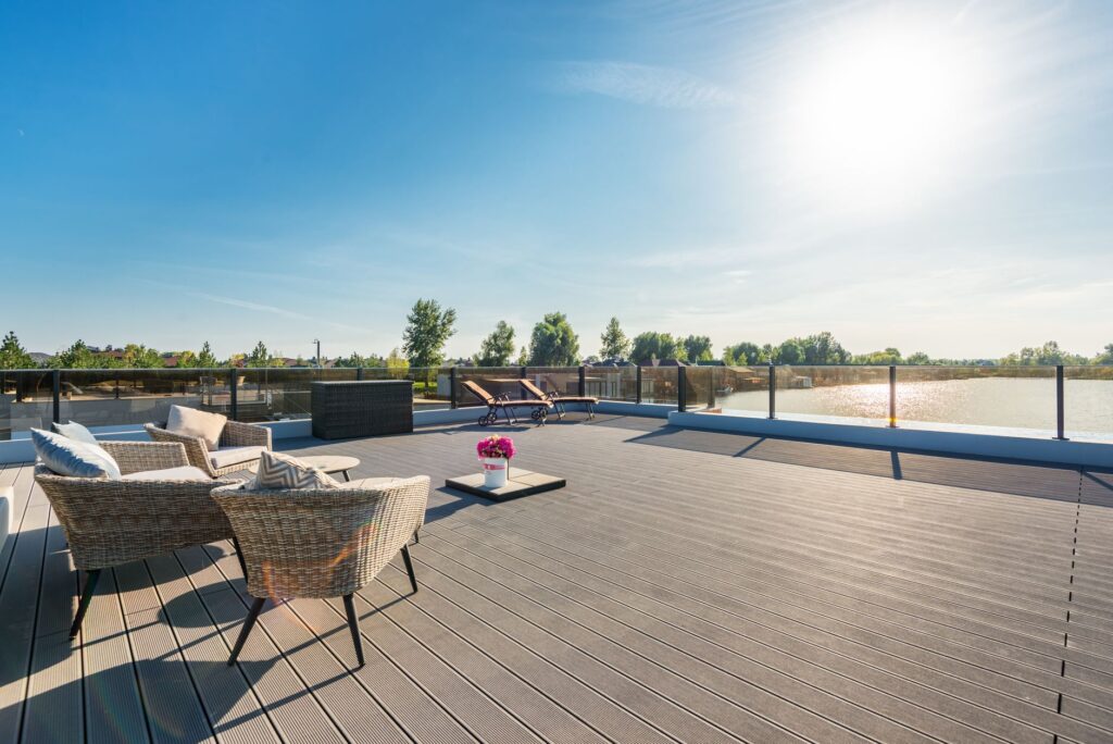Deck building Regina Saskatchewan