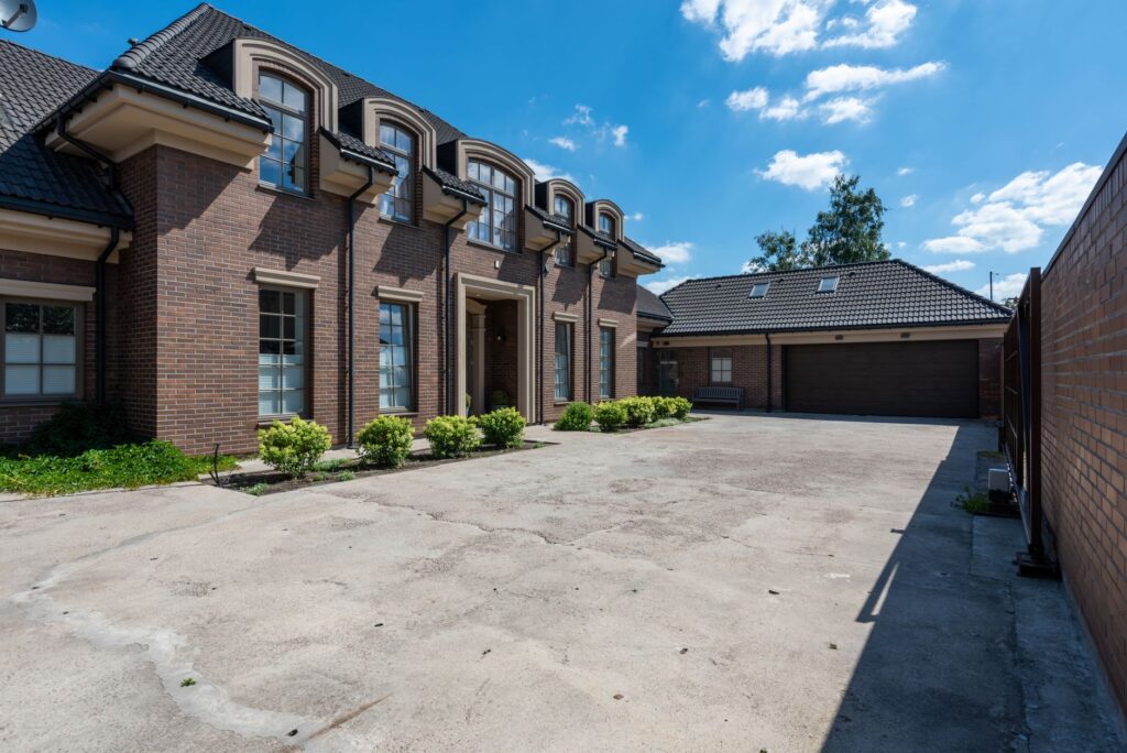 Garage build Regina Saskatchewan