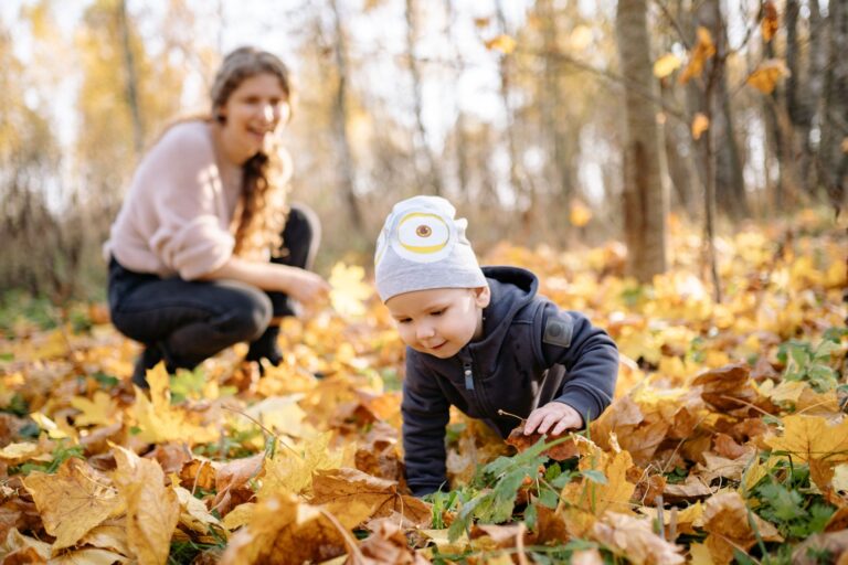 Fall Family Photos in Regina: When, Where, and What to Wear